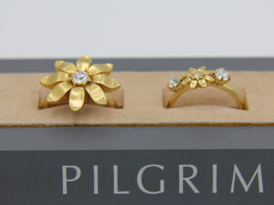 Pilgrim Kristall Blüten Ring gold #flowerOne